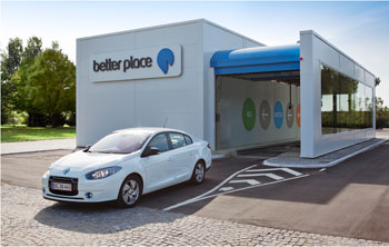 A car leaving a Better Place battery switch station