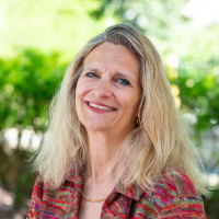 Elizabeth Gore photo